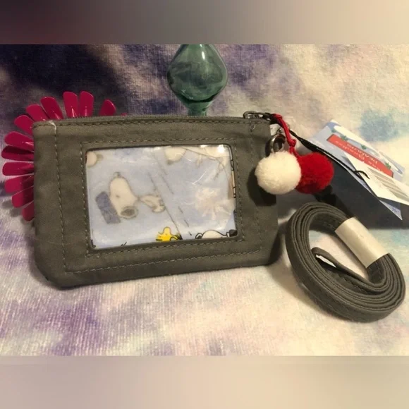 Vera Bradley 🆕 Peanuts Snoopy Holiday zip ID lanyard limited edition - Xmas - Picture 4 of 5